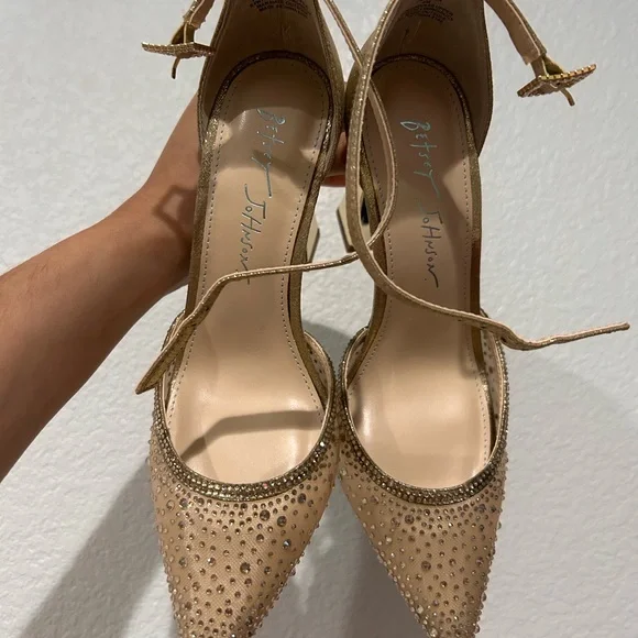 Betsey Johnson Gold and Tan Slingback Heels - Picture 2 of 11